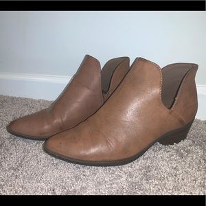 Tan ankle boots, size 10